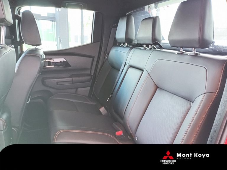 Mitsubishi Triton Katana 2.4 CD 4x4 TB Diesel Aut.