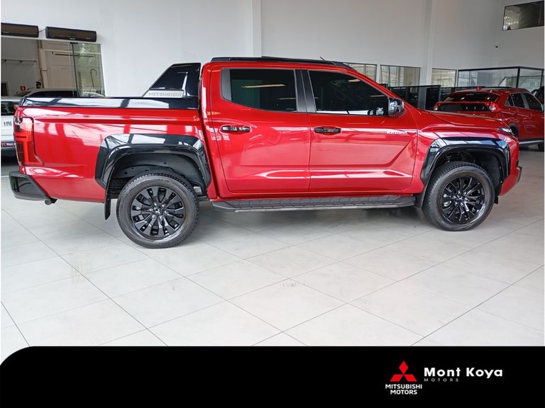 Mitsubishi Triton Katana 2.4 CD 4x4 TB Diesel Aut.