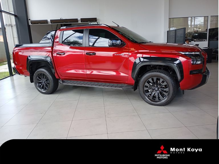 Mitsubishi Triton Katana 2.4 CD 4x4 TB Diesel Aut.