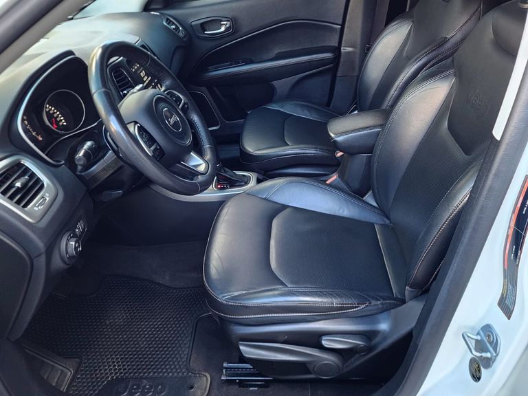 Jeep COMPASS LONGITUDE 2.0 4x4 Dies. 16V Aut.