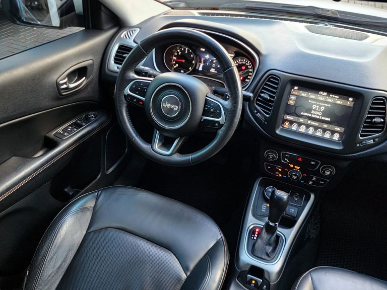 Jeep COMPASS LONGITUDE 2.0 4x4 Dies. 16V Aut.