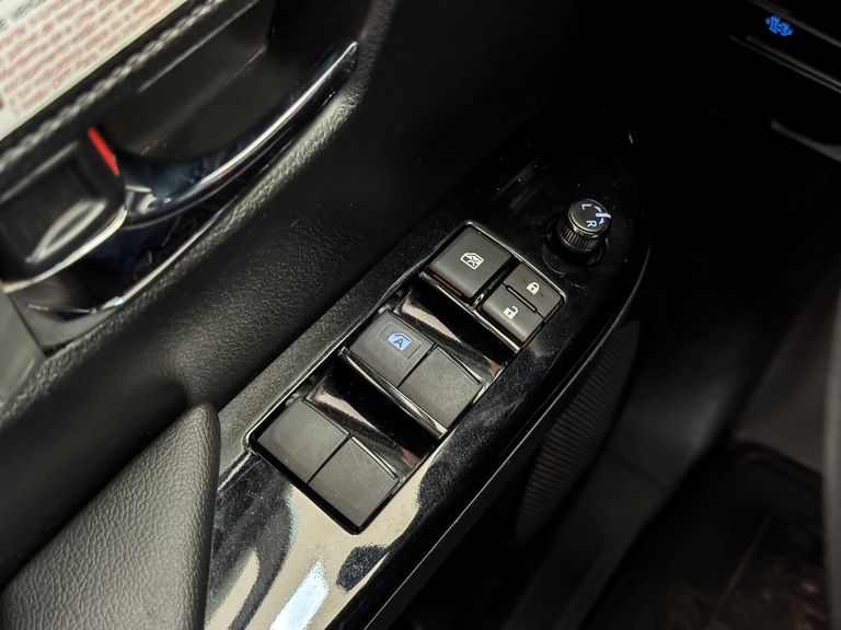 Toyota Hilux CD SR 4x4 2.8 TDI Diesel Aut.