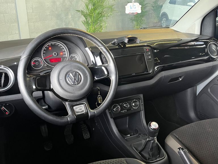 VolksWagen up! cross 1.0 TSI Total Flex 12V 5p