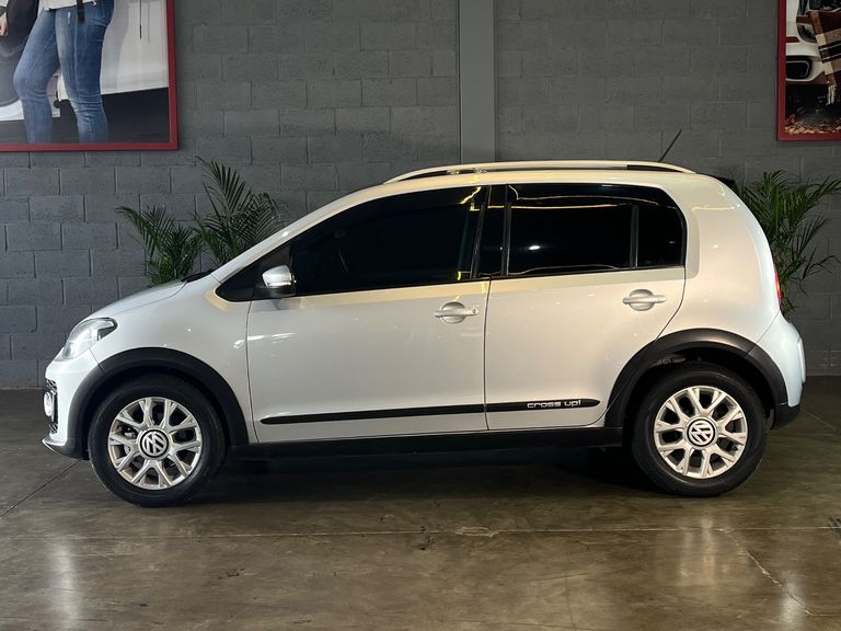 VolksWagen up! cross 1.0 TSI Total Flex 12V 5p