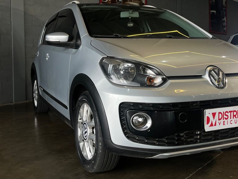 VolksWagen up! cross 1.0 TSI Total Flex 12V 5p