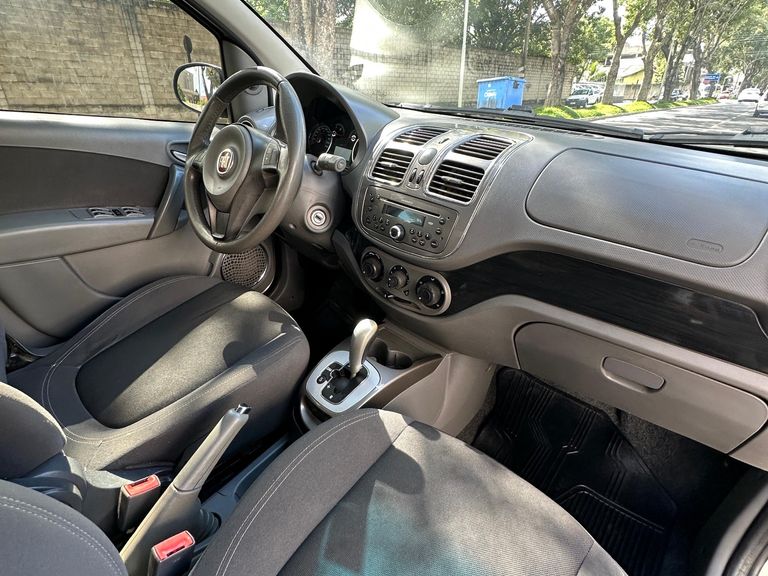 Fiat Grand Siena ESSENCE Dual. 1.6 Flex 16V