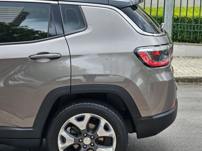 Jeep COMPASS LONGITUDE 2.0 4x2 Flex 16V Aut.