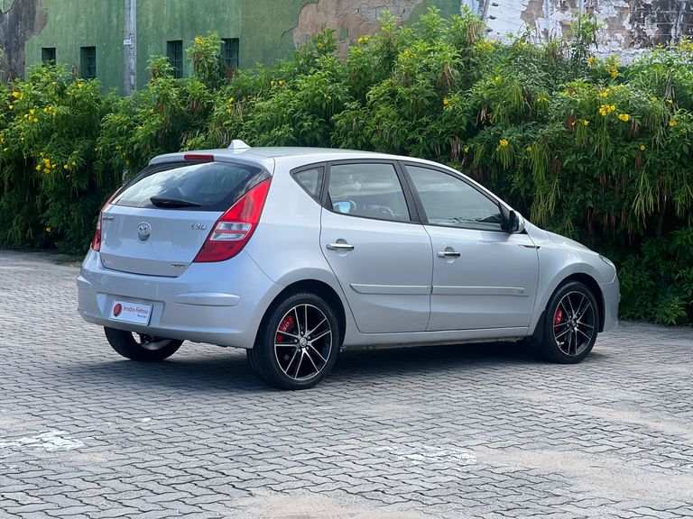 Hyundai i30 2.0 16V 145cv 5p Aut.