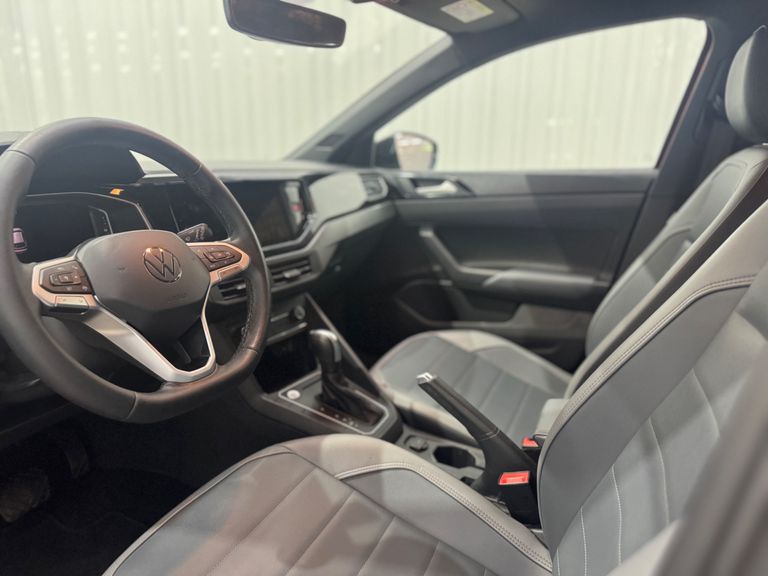 VolksWagen Nivus Highline 1.0 200 TSI Flex Aut.