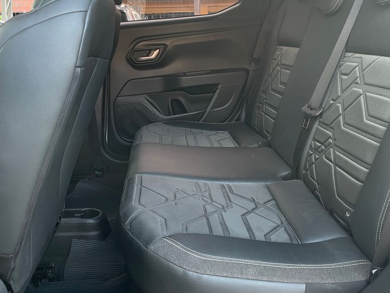 Fiat Strada Volcano 1.3 Flex 8V CD