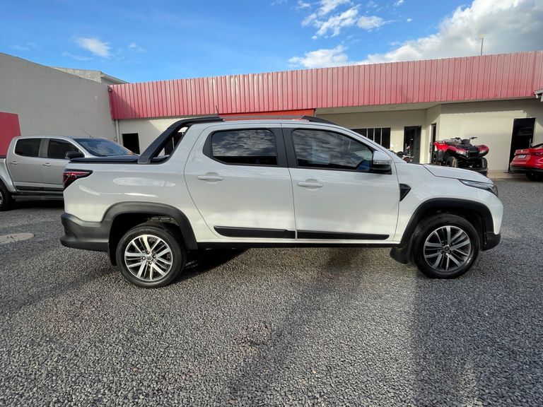 Fiat Strada Volcano 1.3 Flex 8V CD