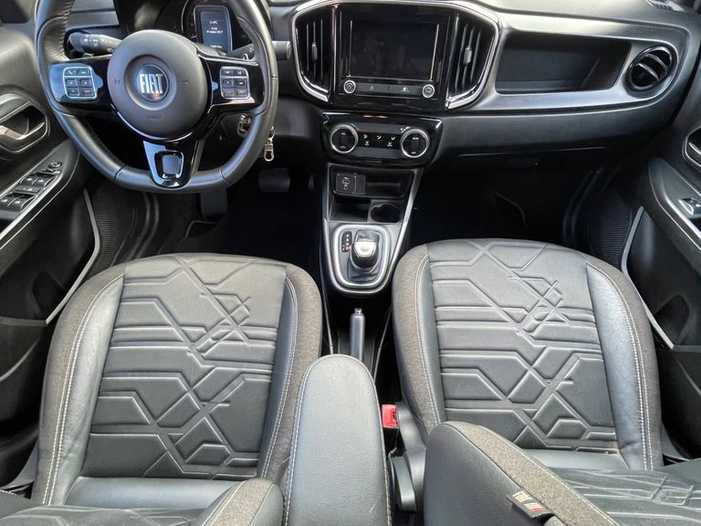 Fiat Strada Volcano 1.3 Flex 8V CD