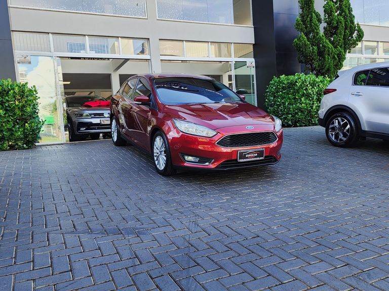 Ford Focus 2.0 16V/SE/SE Plus Flex 5p Aut.