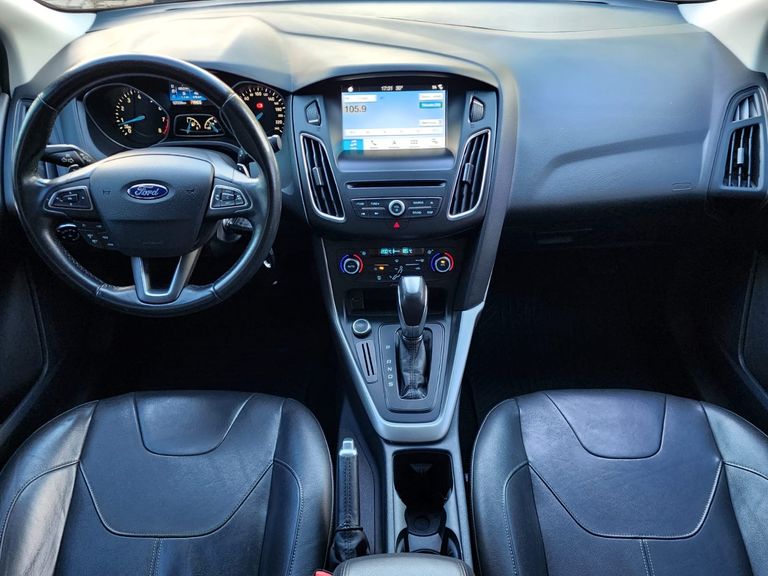 Ford Focus 2.0 16V/SE/SE Plus Flex 5p Aut.