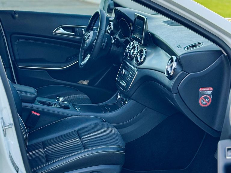 Mercedes GLA 200 Advance 1.6/1.6 TB 16V Flex Aut.