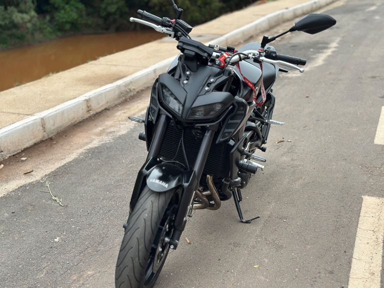YAMAHA MT-09 850cc/ABS