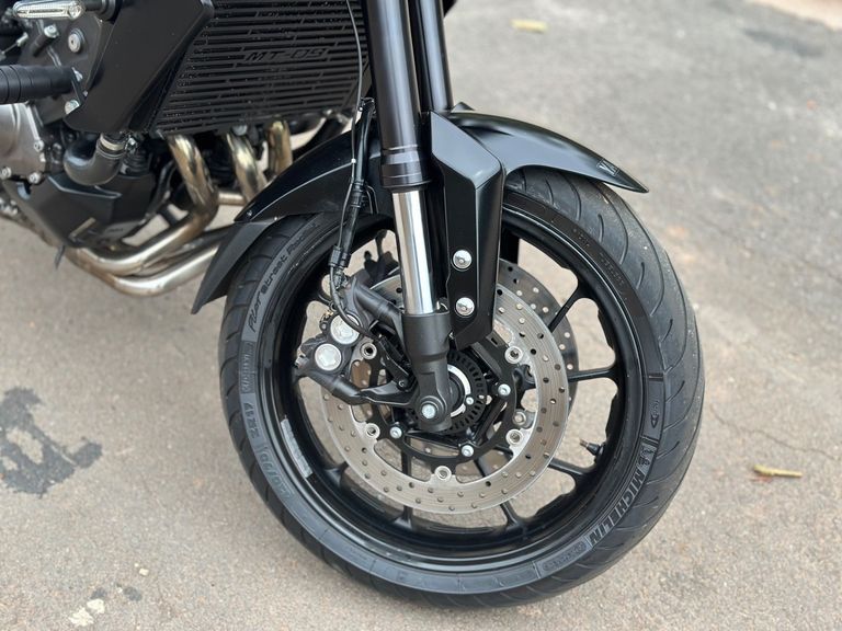 YAMAHA MT-09 850cc/ABS