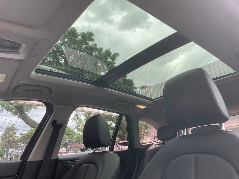 BMW X1 SDRIVE 20i X-Line 2.0 TB Active Flex