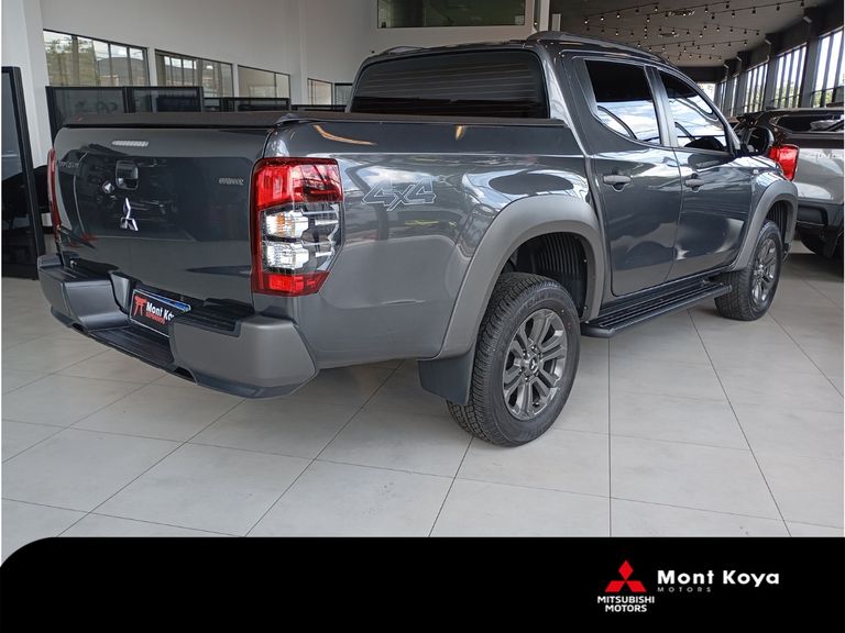 Mitsubishi L200 Trit. S.Out. GLS 2.4 CD Diesel Aut.