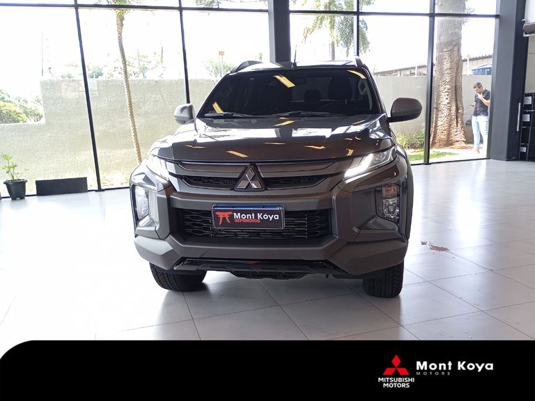 Mitsubishi L200 Trit. S.Out. GLS 2.4 CD Diesel Aut.