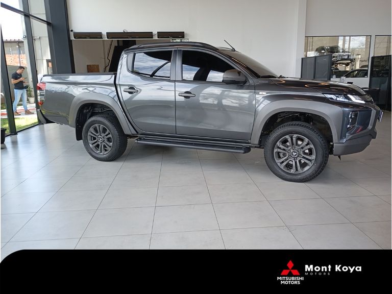 Mitsubishi L200 Trit. S.Out. GLS 2.4 CD Diesel Aut.