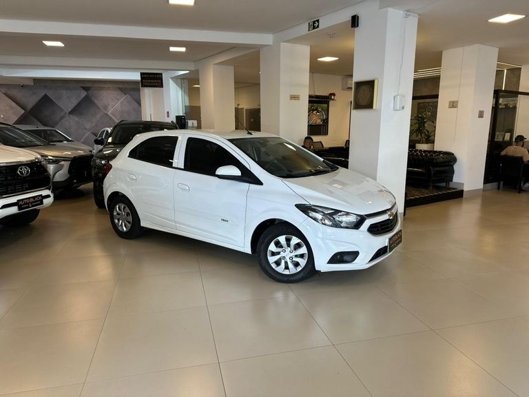 Chevrolet ONIX HATCH LT 1.0 8V FlexPower 5p Mec.