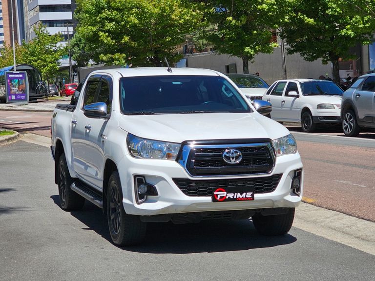 Toyota Hilux CD SRV 4x4 2.7 Flex 16V Aut.