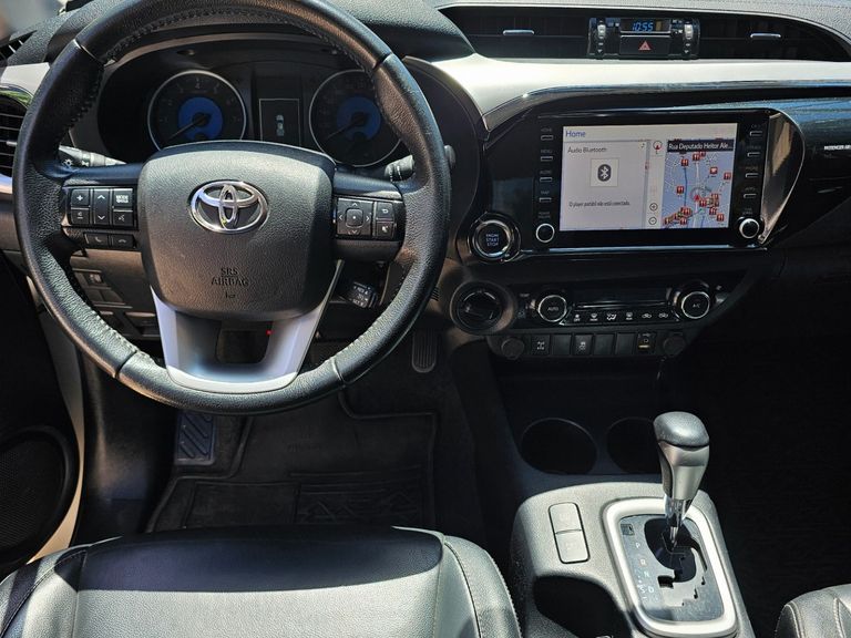 Toyota Hilux CD SRV 4x4 2.7 Flex 16V Aut.