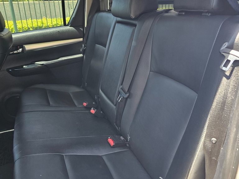 Toyota Hilux CD SRV 4x4 2.7 Flex 16V Aut.