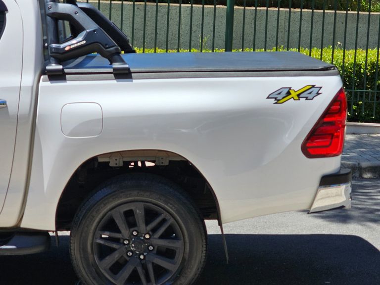 Toyota Hilux CD SRV 4x4 2.7 Flex 16V Aut.