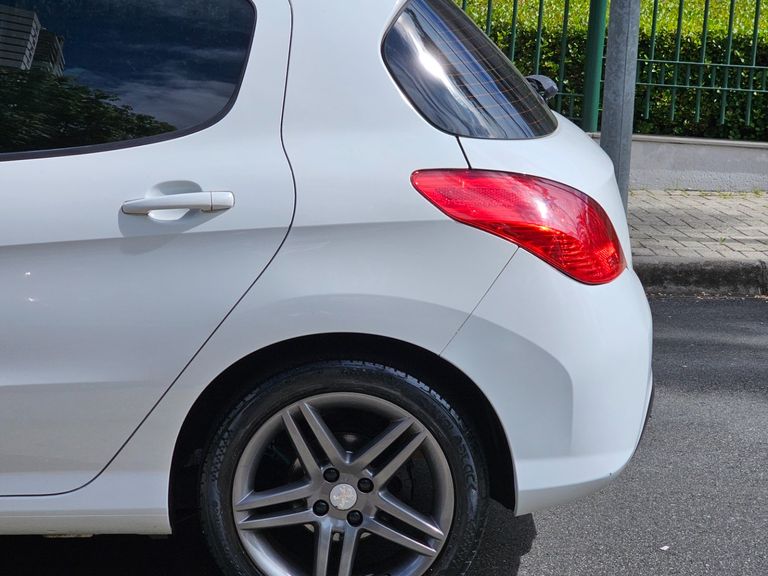 Peugeot 308 Allure 2.0 Flex 16V 5p Aut.