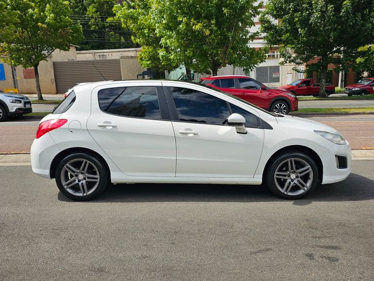 Peugeot 308 Allure 2.0 Flex 16V 5p Aut.