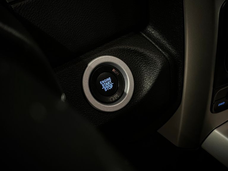 RAM CLASSIC LARAMIE NIGHT ED. 5.7 4X4 Aut.