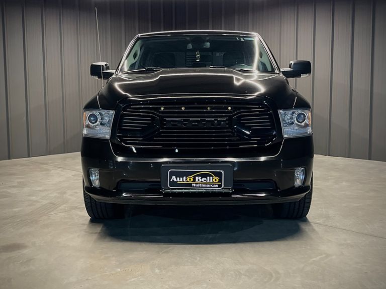 RAM CLASSIC LARAMIE NIGHT ED. 5.7 4X4 Aut.