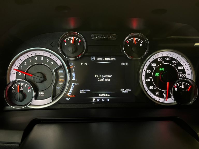 RAM CLASSIC LARAMIE NIGHT ED. 5.7 4X4 Aut.