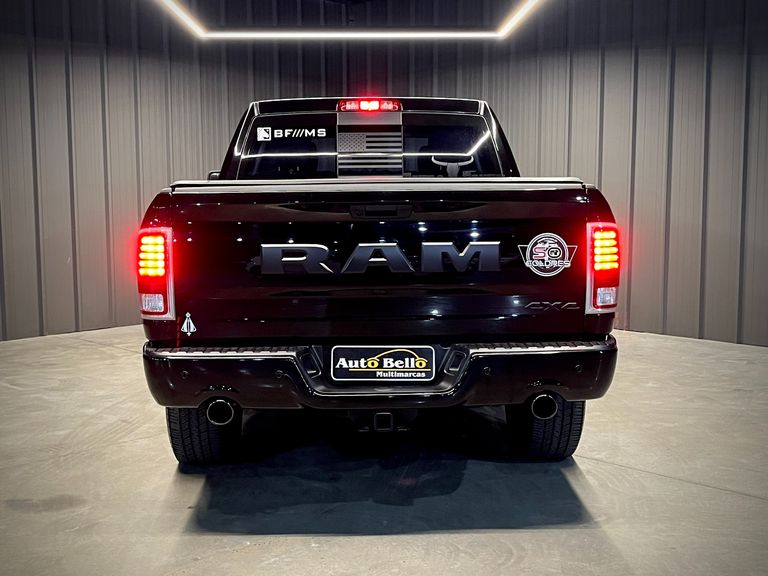 RAM CLASSIC LARAMIE NIGHT ED. 5.7 4X4 Aut.