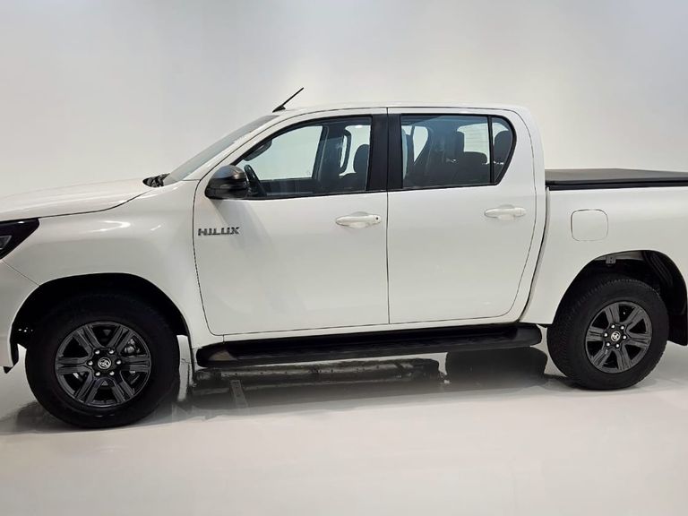 Toyota Hilux CD SR 4x4 2.8 TDI Diesel Aut.
