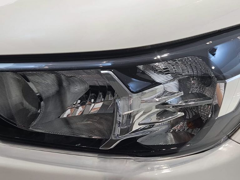 Toyota Hilux CD SR 4x4 2.8 TDI Diesel Aut.