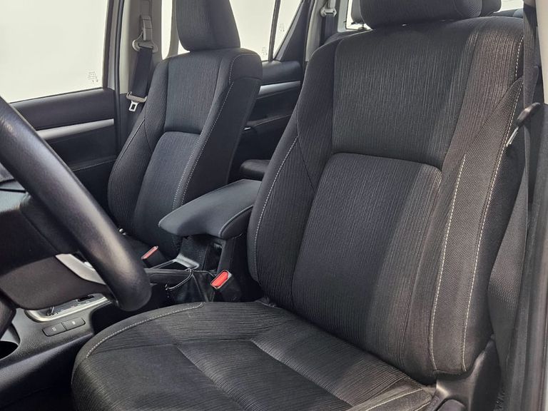 Toyota Hilux CD SR 4x4 2.8 TDI Diesel Aut.