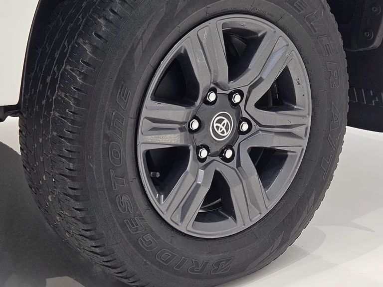 Toyota Hilux CD SR 4x4 2.8 TDI Diesel Aut.