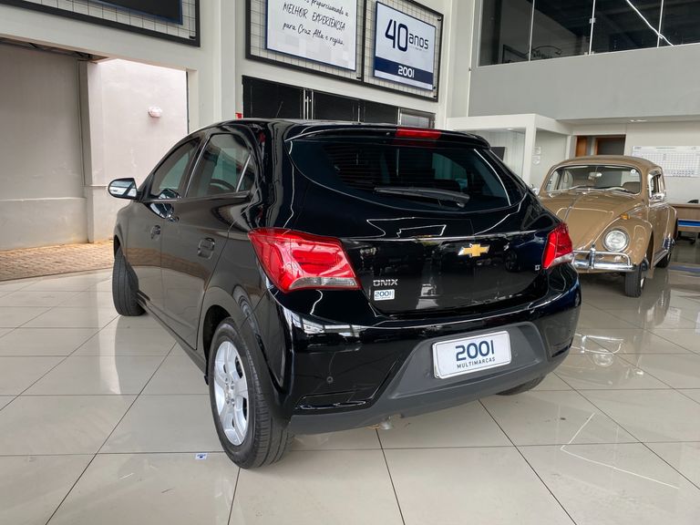 Chevrolet ONIX HATCH LT 1.4 8V FlexPower 5p Mec.