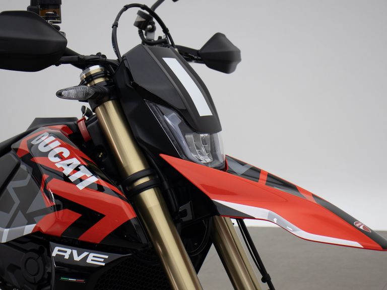 Ducati HYPERMOTARD 698 REV