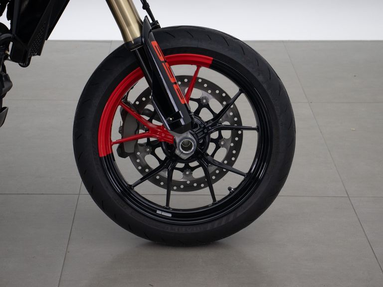 Ducati HYPERMOTARD 698 REV