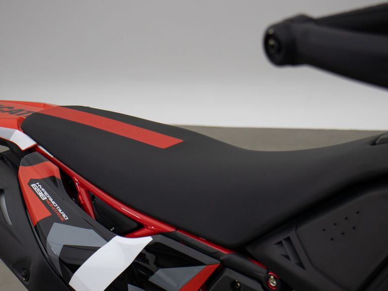 Ducati HYPERMOTARD 698 REV