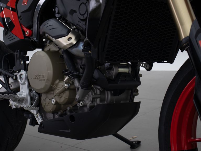 Ducati HYPERMOTARD 698 REV