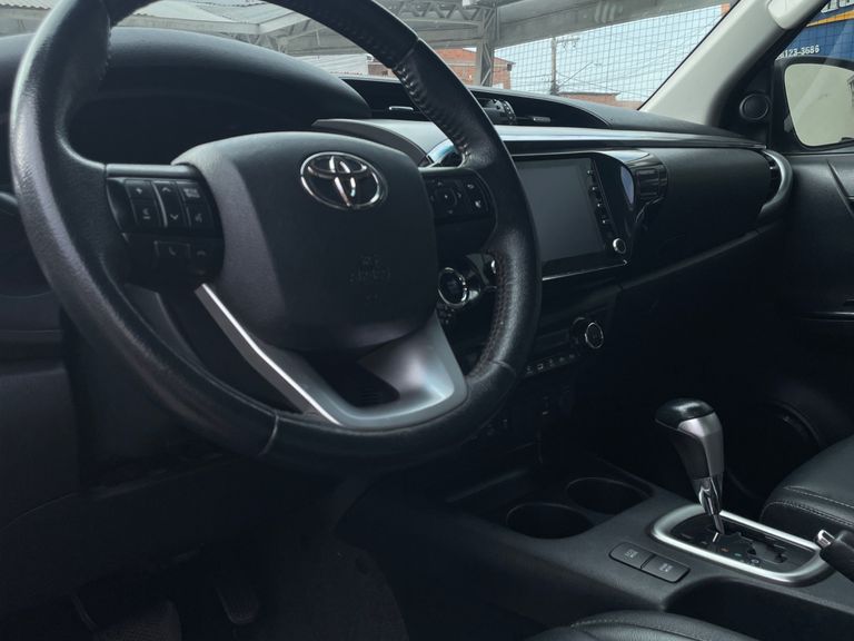 Toyota Hilux CD SRV 4x4 2.8 TDI Diesel Aut.