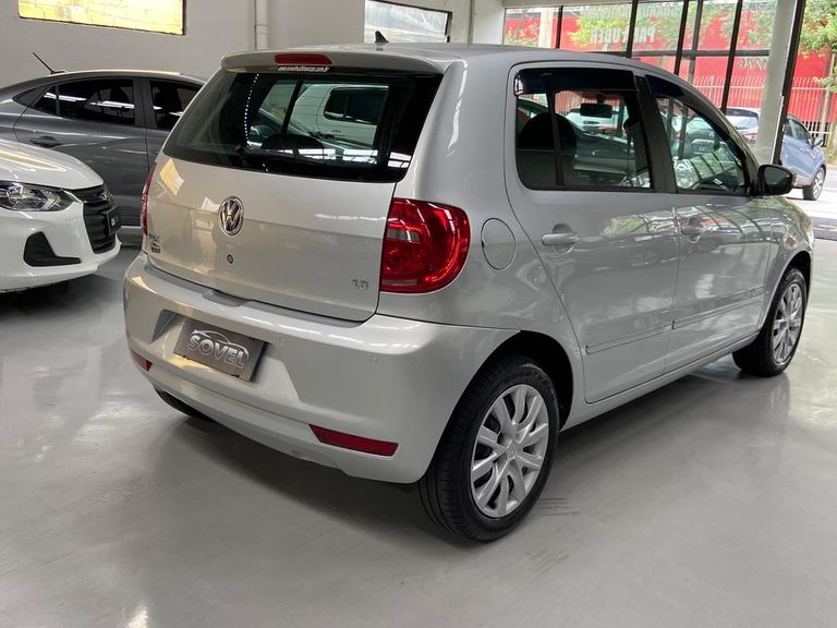 VolksWagen Fox 1.6 Mi Total Flex 8V 5p