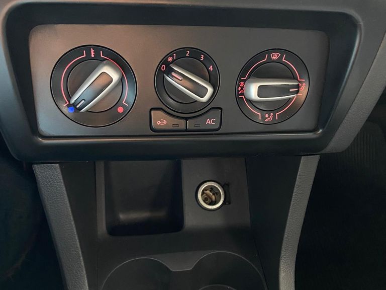 VolksWagen Fox 1.6 Mi Total Flex 8V 5p