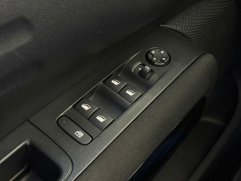 Citroën C4 CACTUS NOIR 1.6 Turbo Flex Aut.