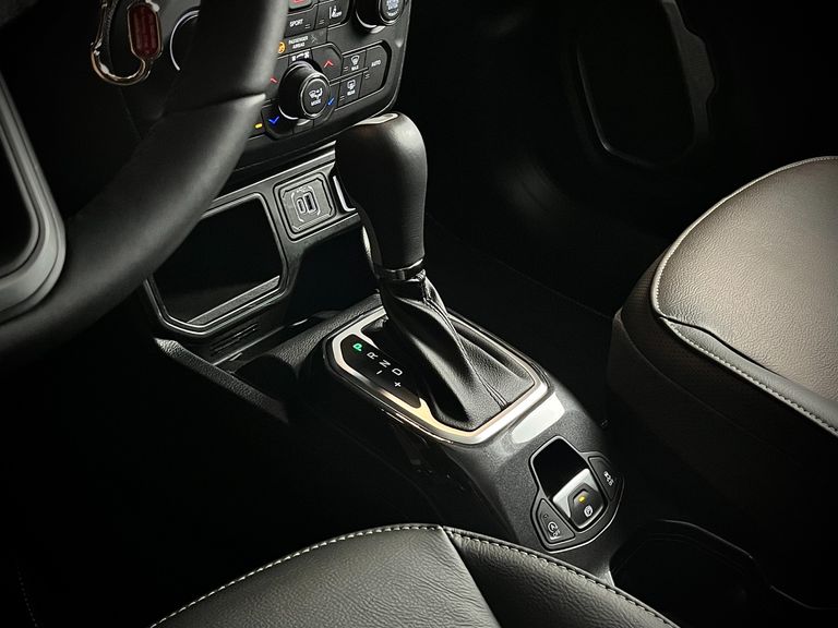 Jeep Renegade Long. T270 1.3 TB 4x2 Flex Aut.